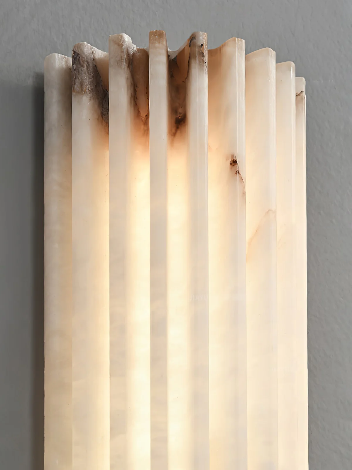 Alvia_Alabaster_Wall_Light__21_f0243959-35b5-4be0-b92e-89c5f8cd18b5