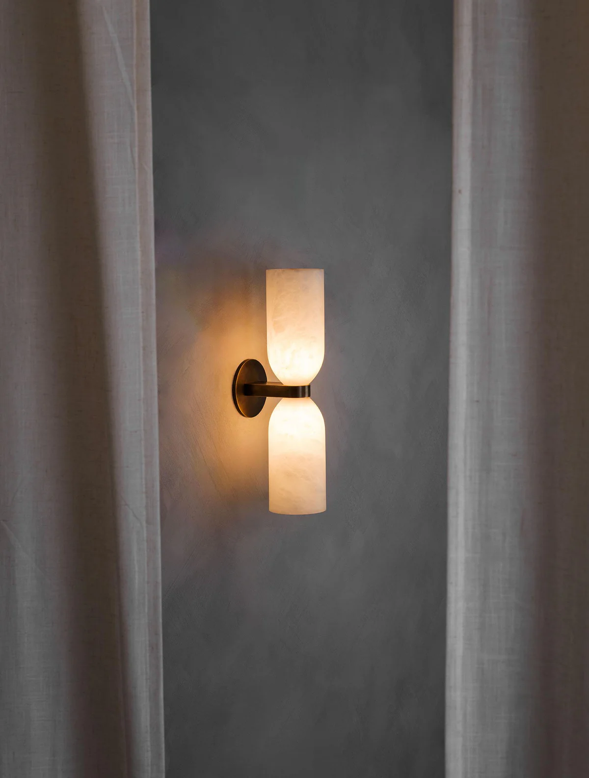 Tandem_Wall_Lamp_2_64e55d6f-c5c7-49ae-b21a-00801745fb73