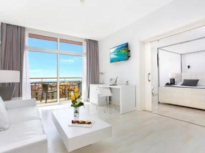 1d9f42f3-1e7c-416e-a58b-44bb7e92f1ba